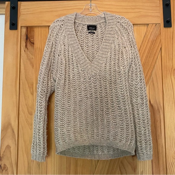 Zara Knit Sweater - Picture 4 of 6